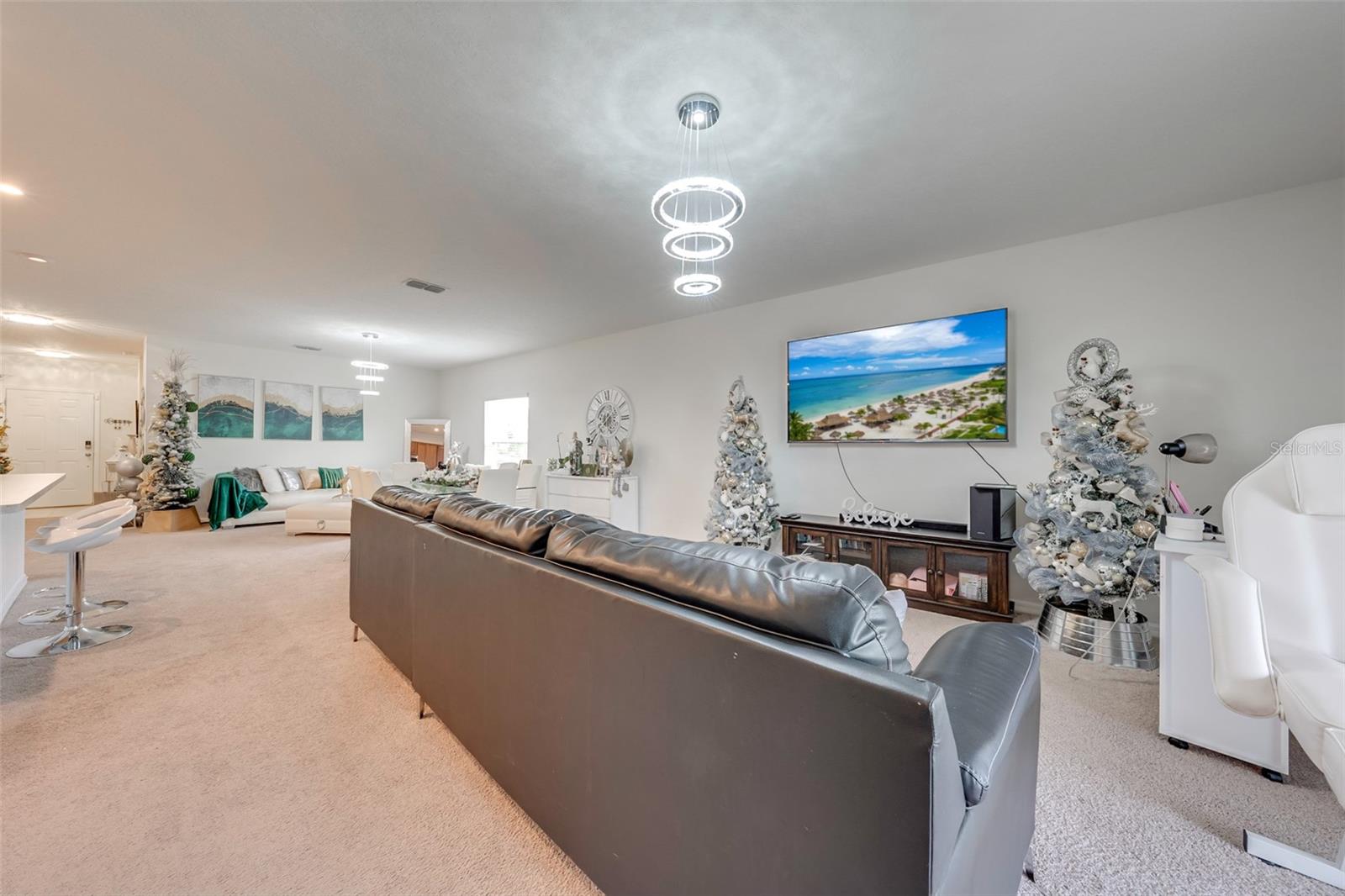 136 HAMLET LOOP