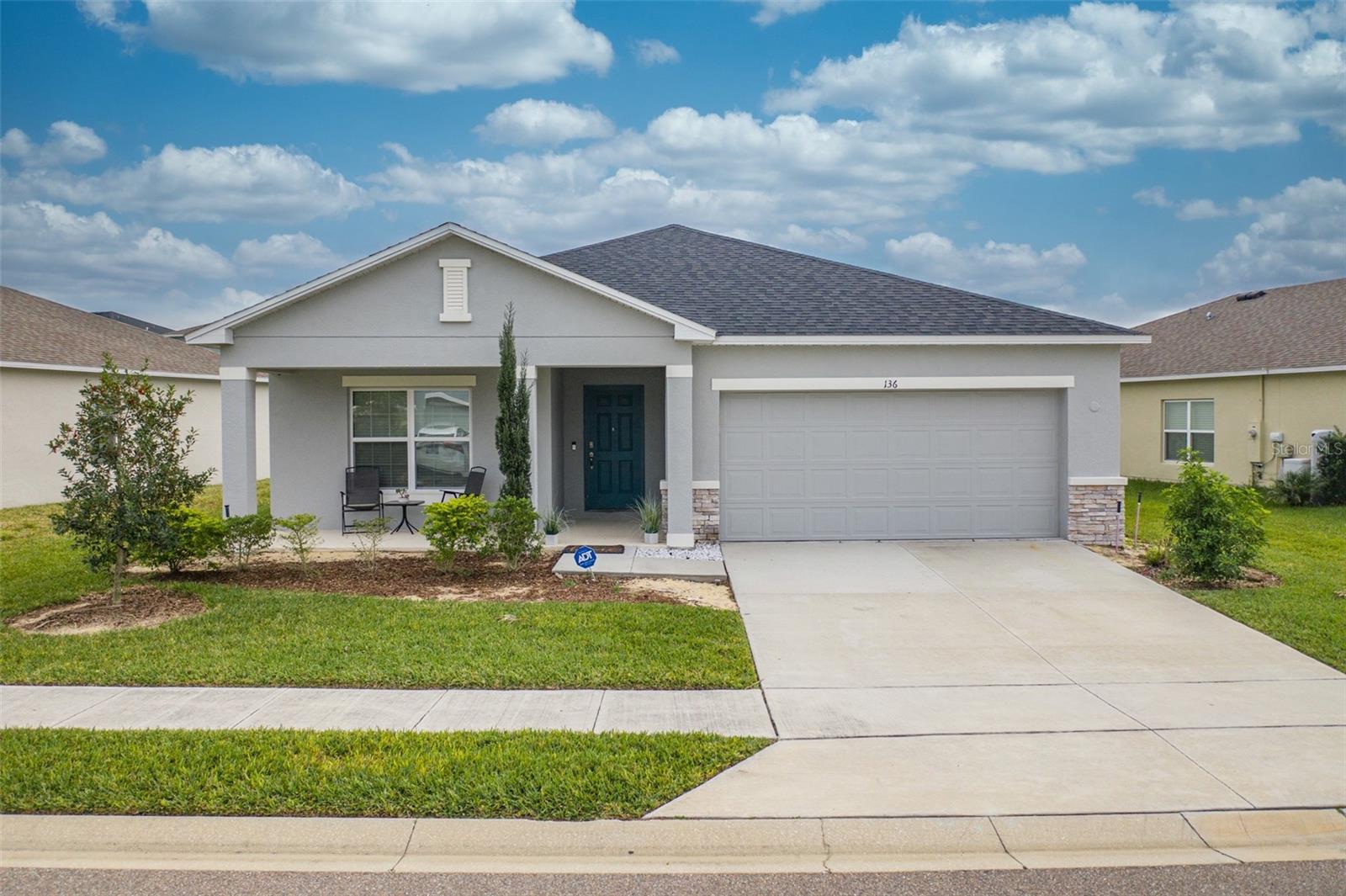 136 HAMLET LOOP