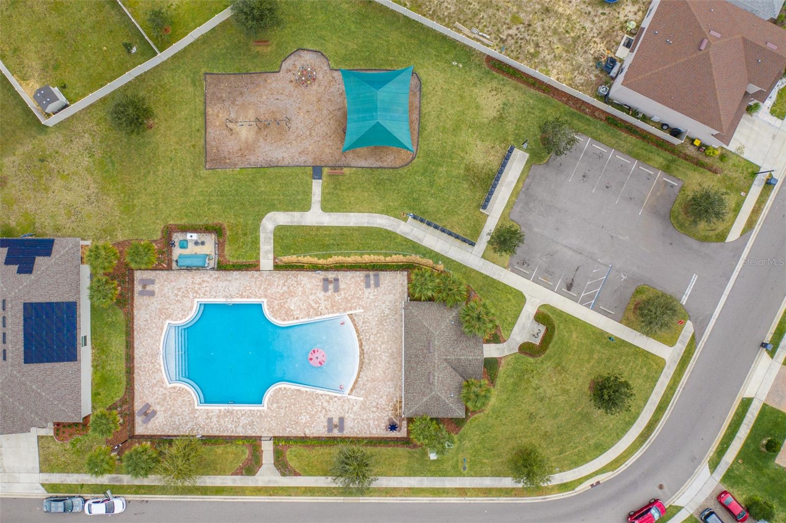 136 HAMLET LOOP