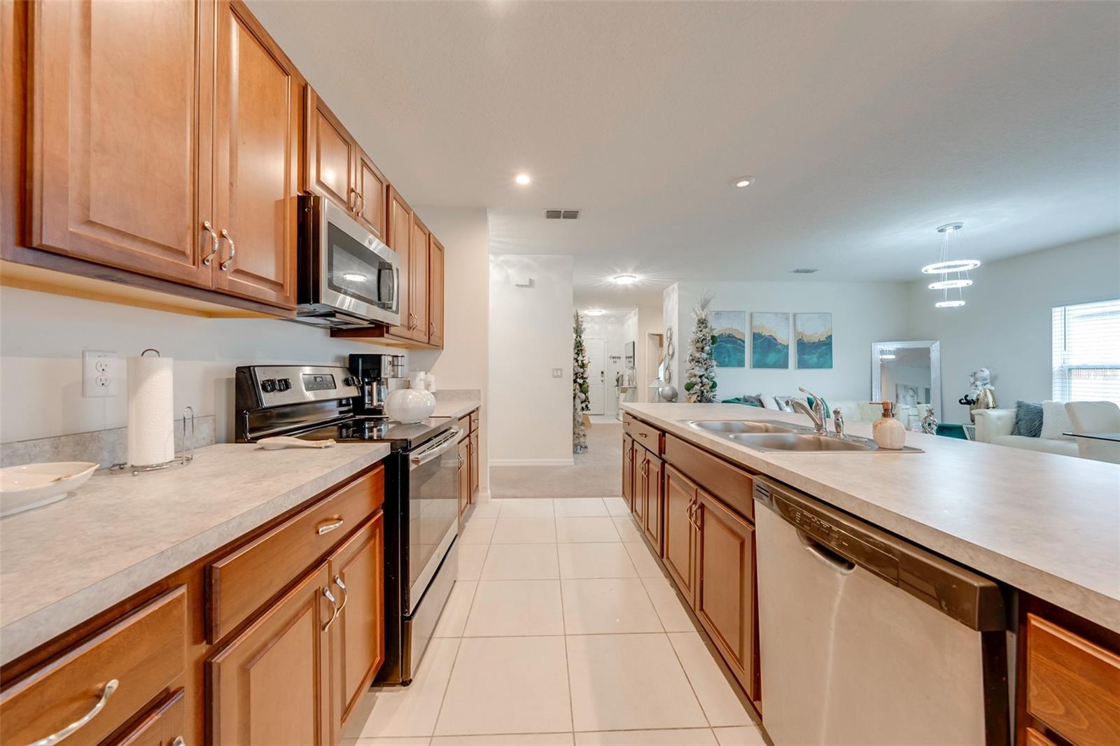 136 HAMLET LOOP