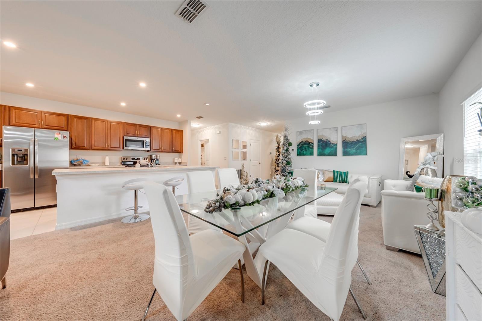136 HAMLET LOOP