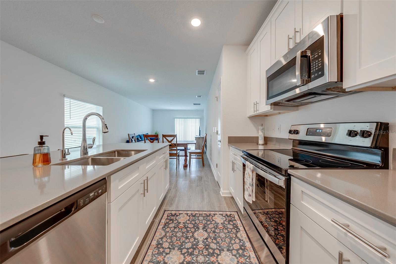 522 JETT LN