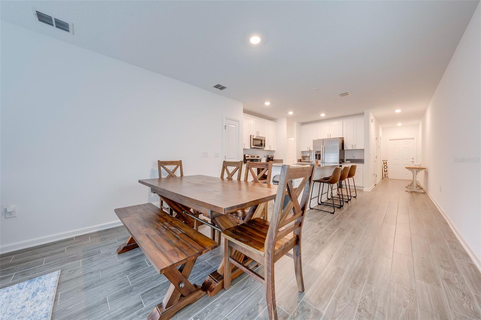 522 JETT LN