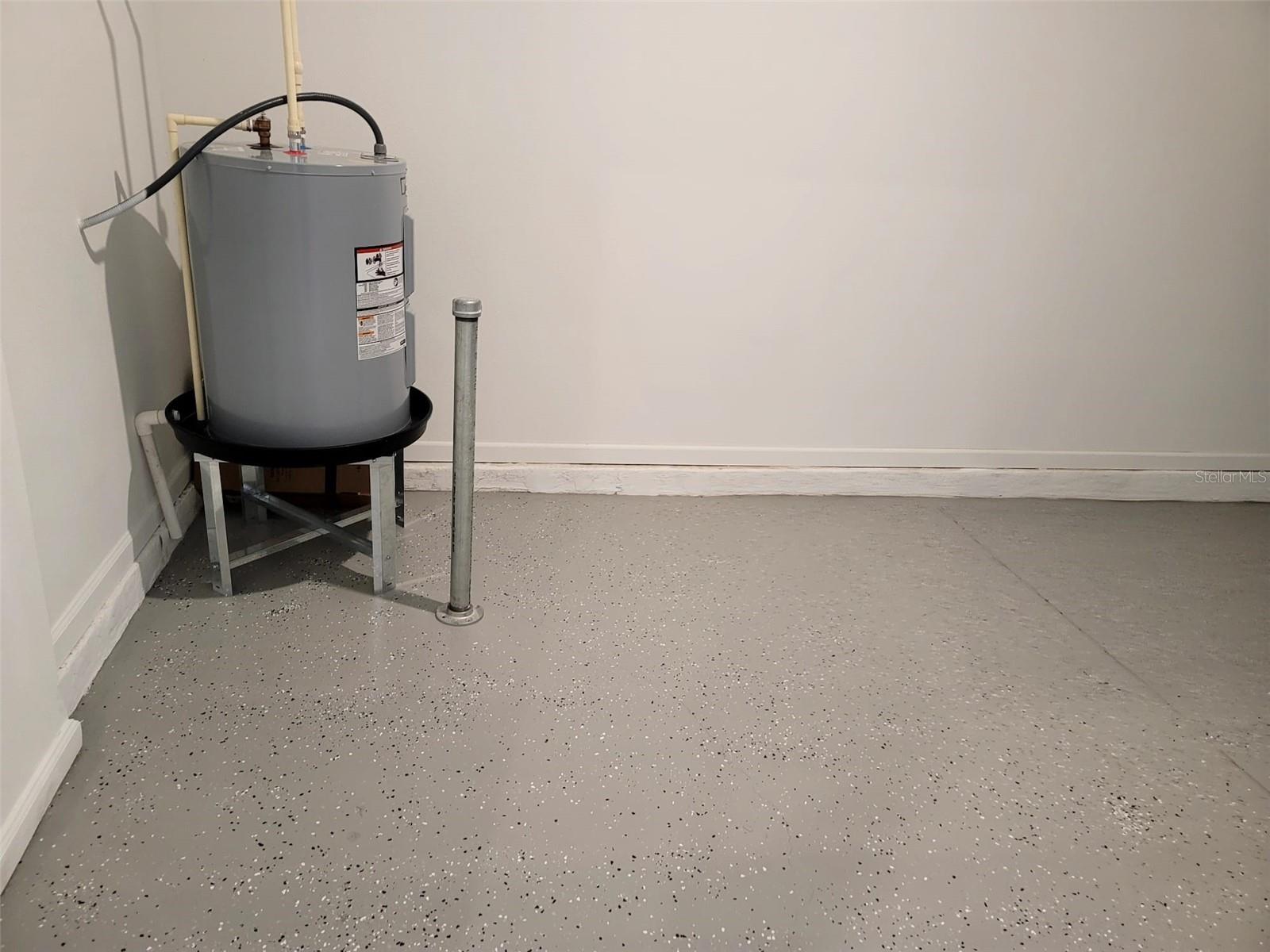 2305 BROOK MARSH LOOP