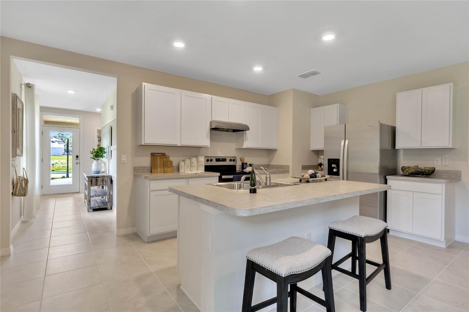 2816 SWOOPING SPARROW DR