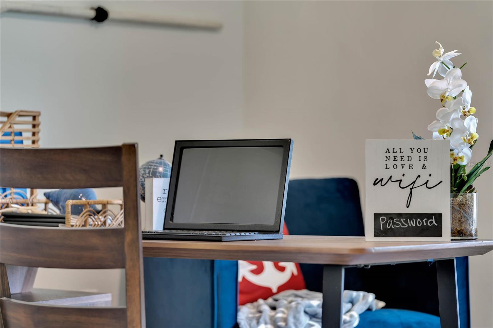 2816 SWOOPING SPARROW DR