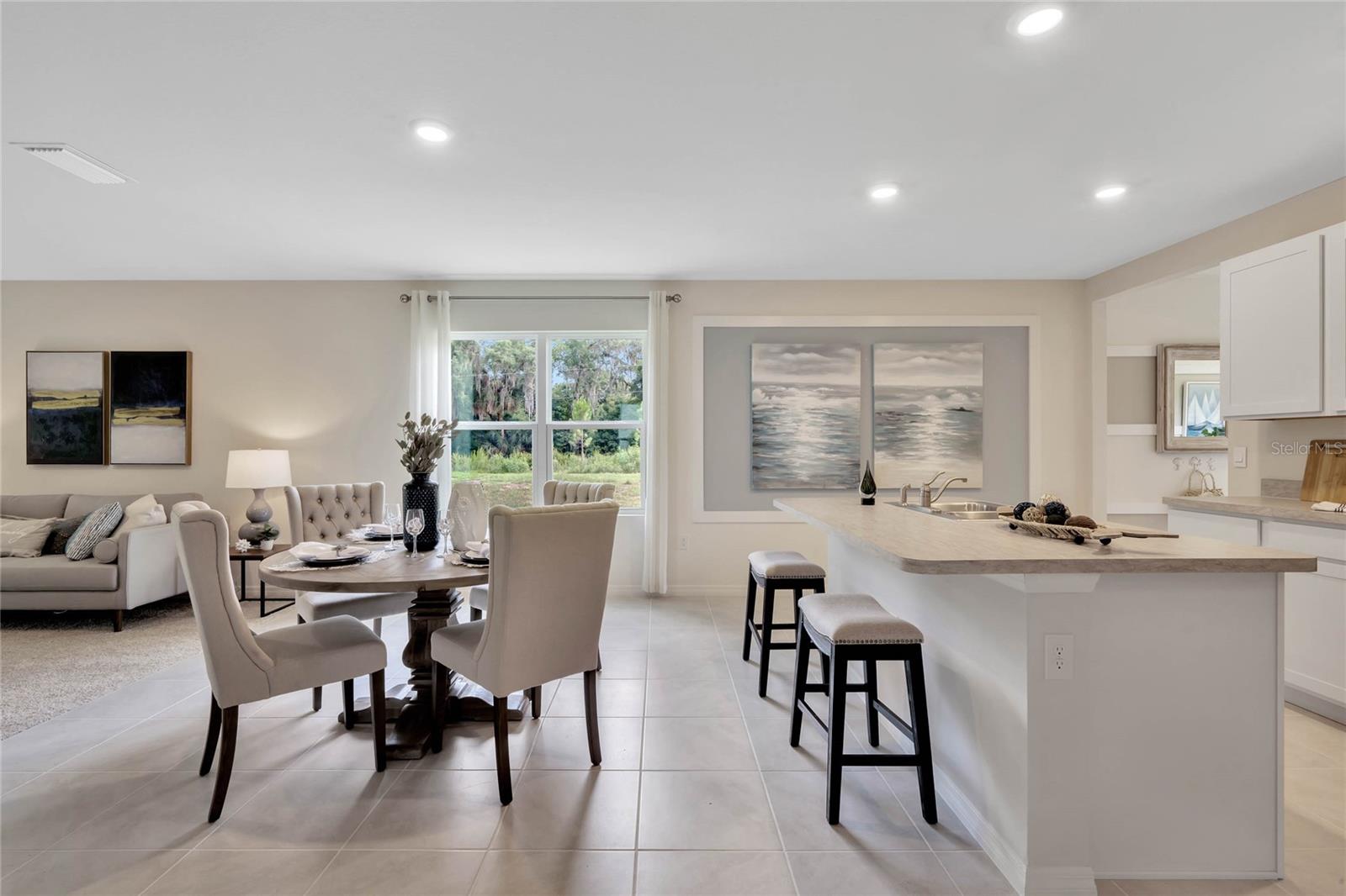 2816 SWOOPING SPARROW DR