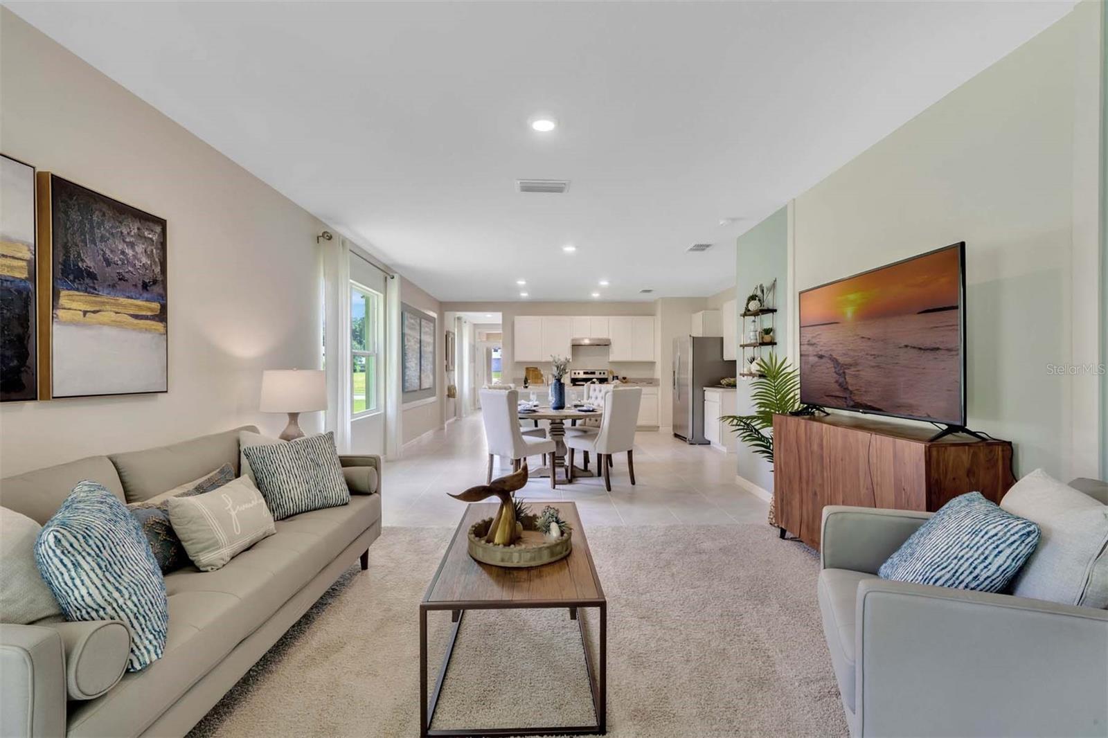 2816 SWOOPING SPARROW DR