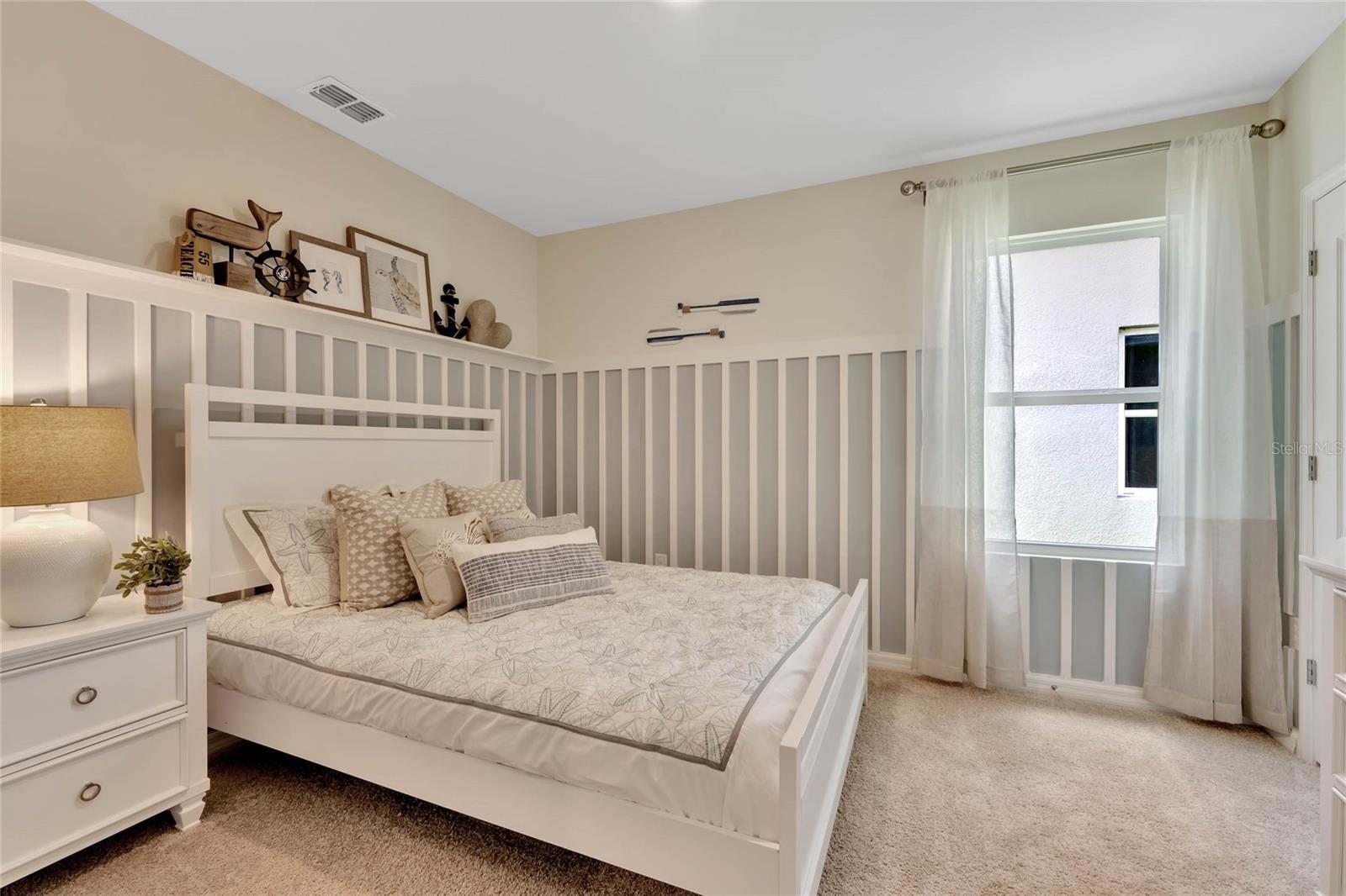 2816 SWOOPING SPARROW DR