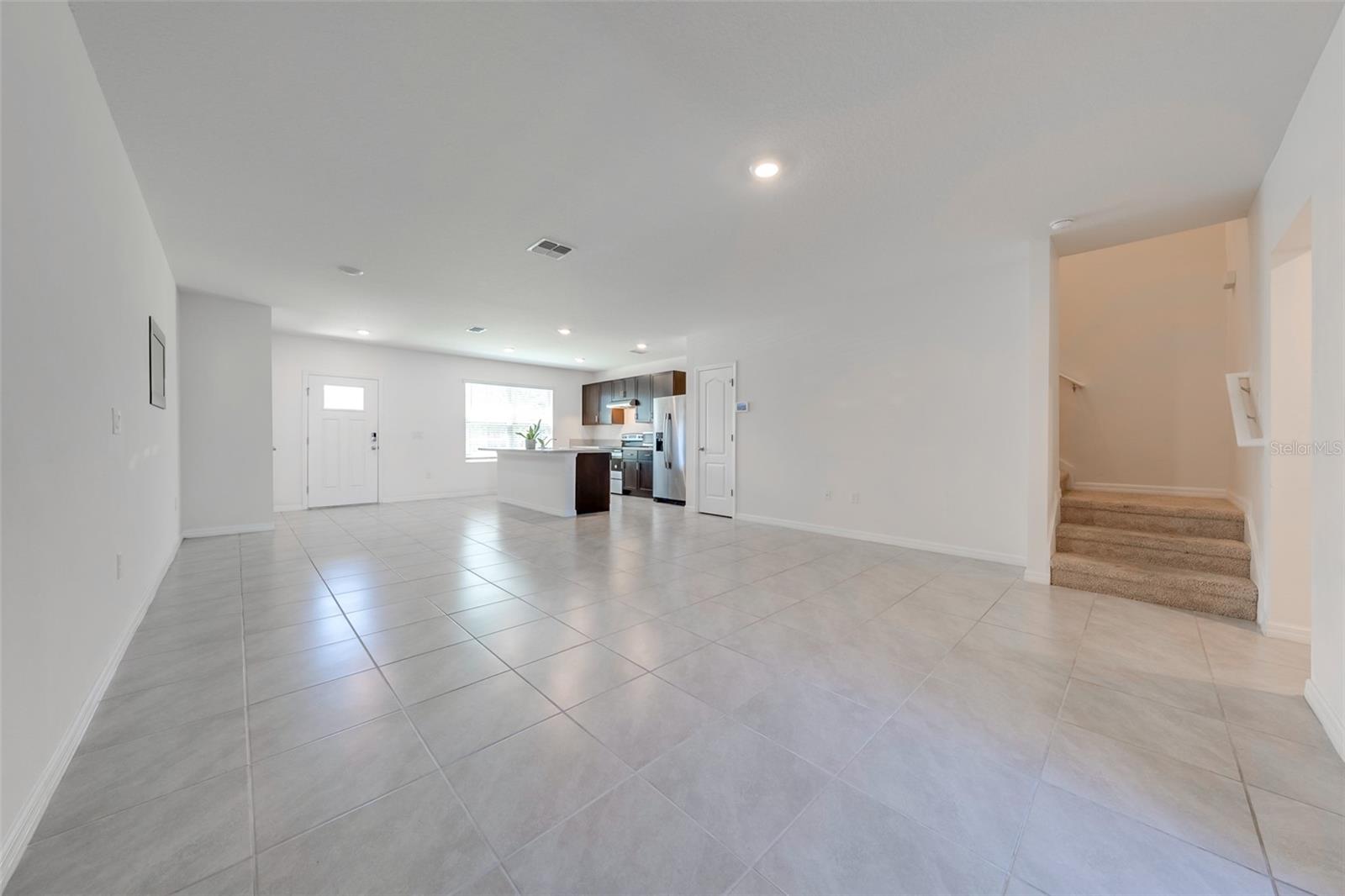1525 SOUTHBURY DR