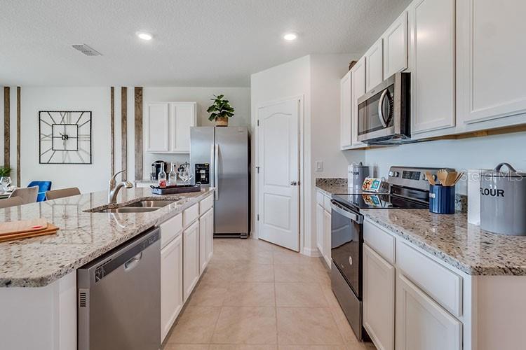 7127 PAINTED BUNTING WAY