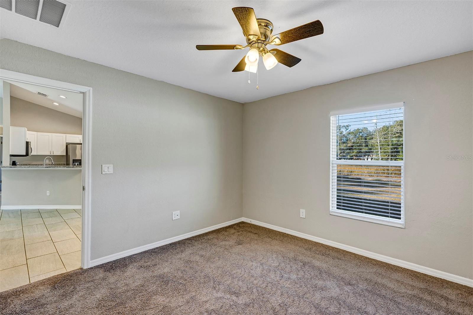 17 WALNUT CRSE