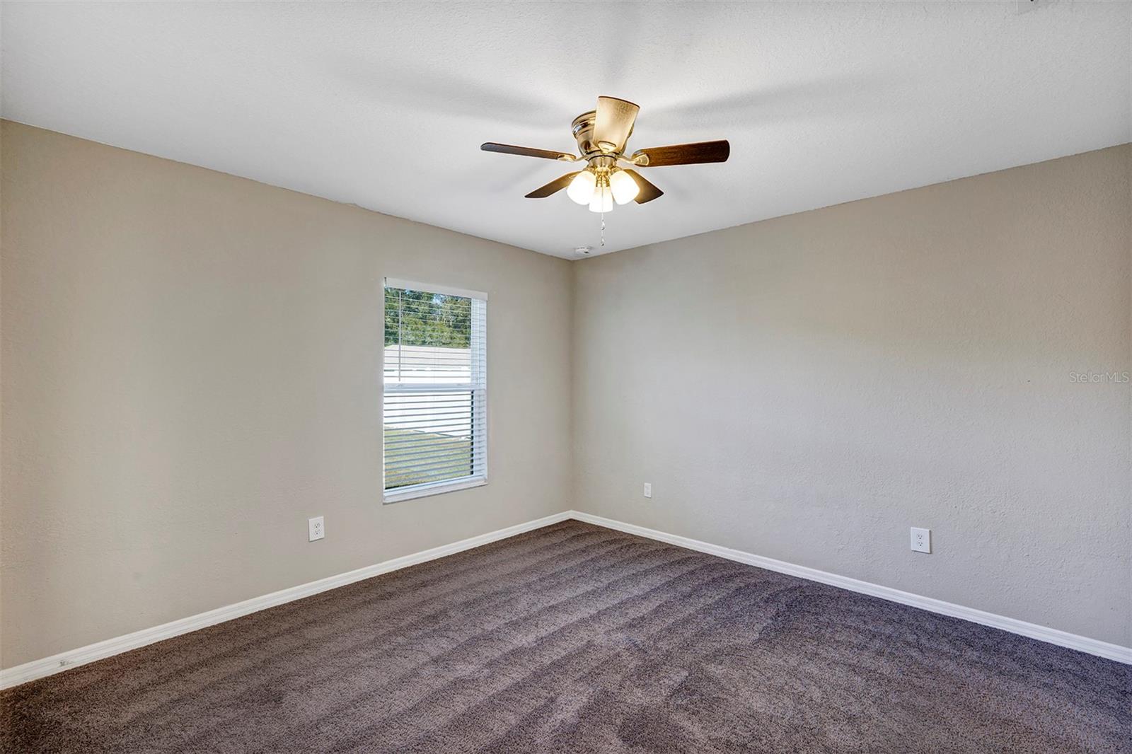 17 WALNUT CRSE