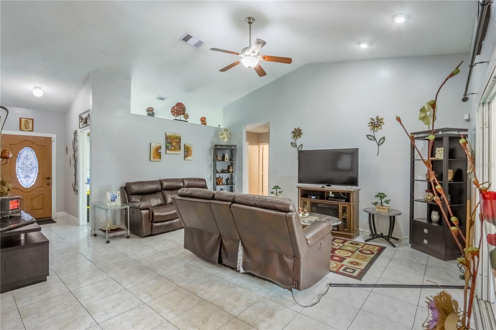 5422 REATA WAY