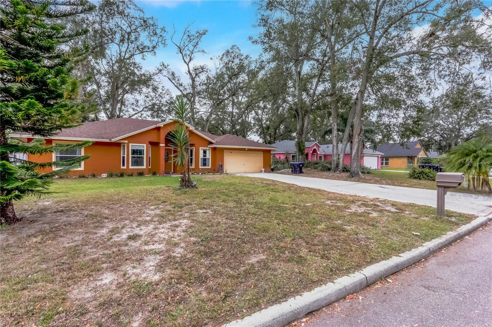 5422 REATA WAY