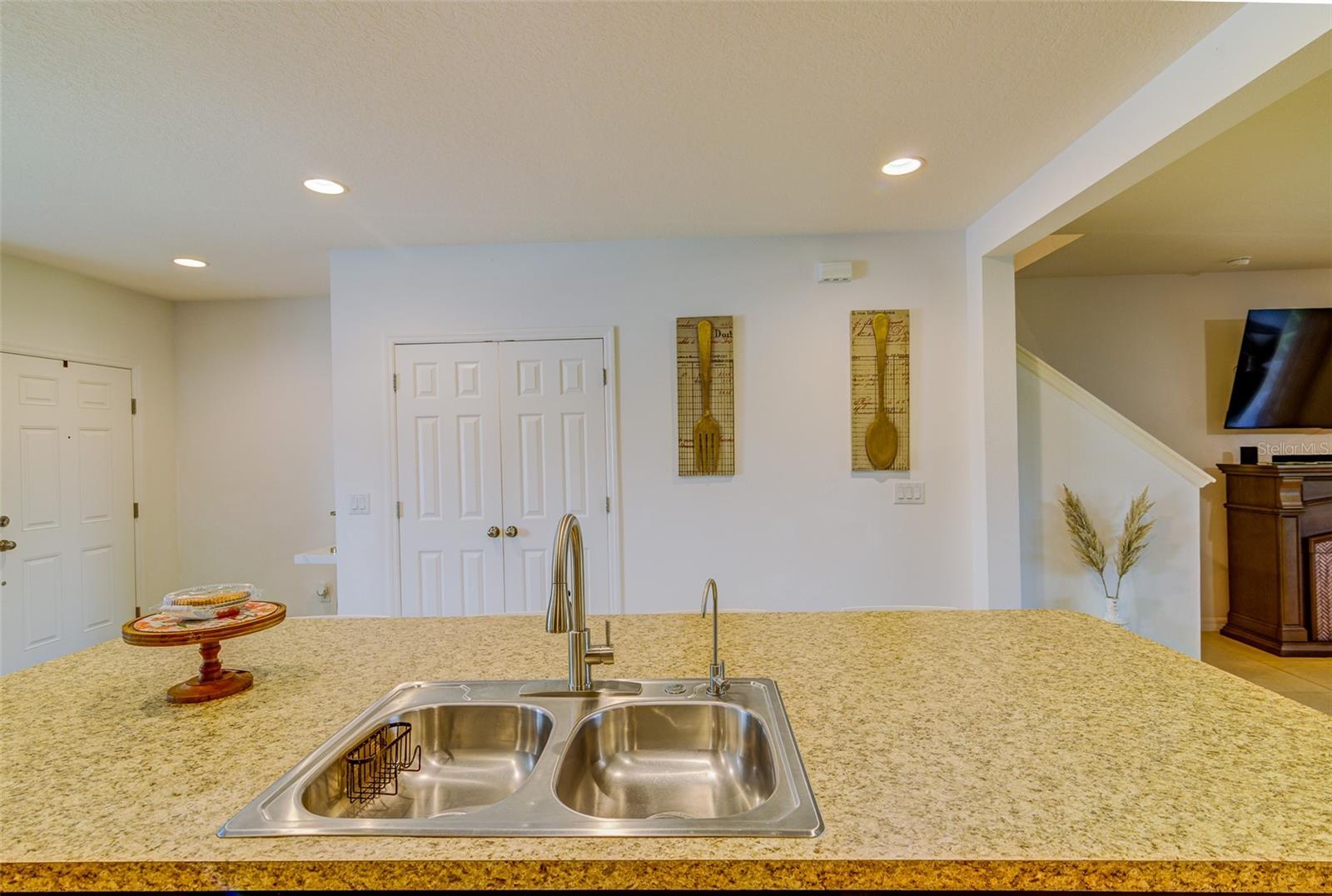 322 ANNABELLE WAY