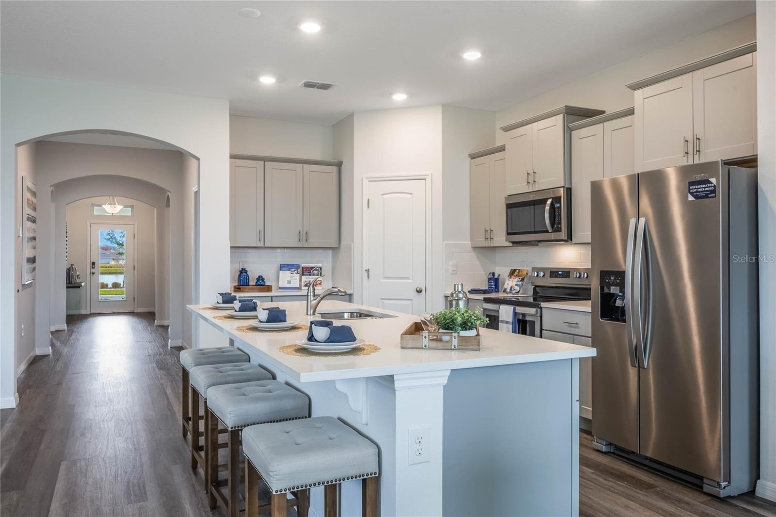 1985 WALNUT CREEK DR