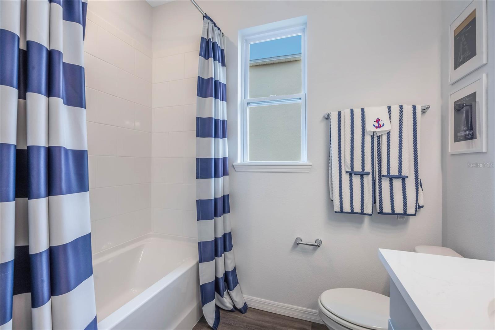 1985 WALNUT CREEK DR