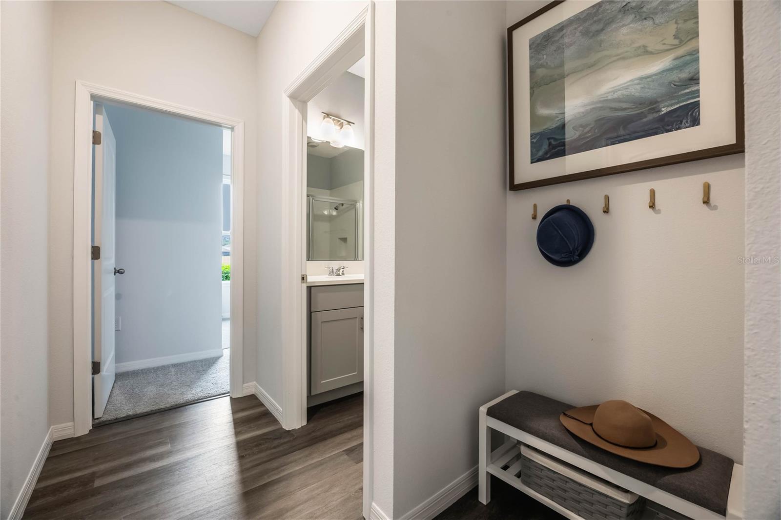 1985 WALNUT CREEK DR