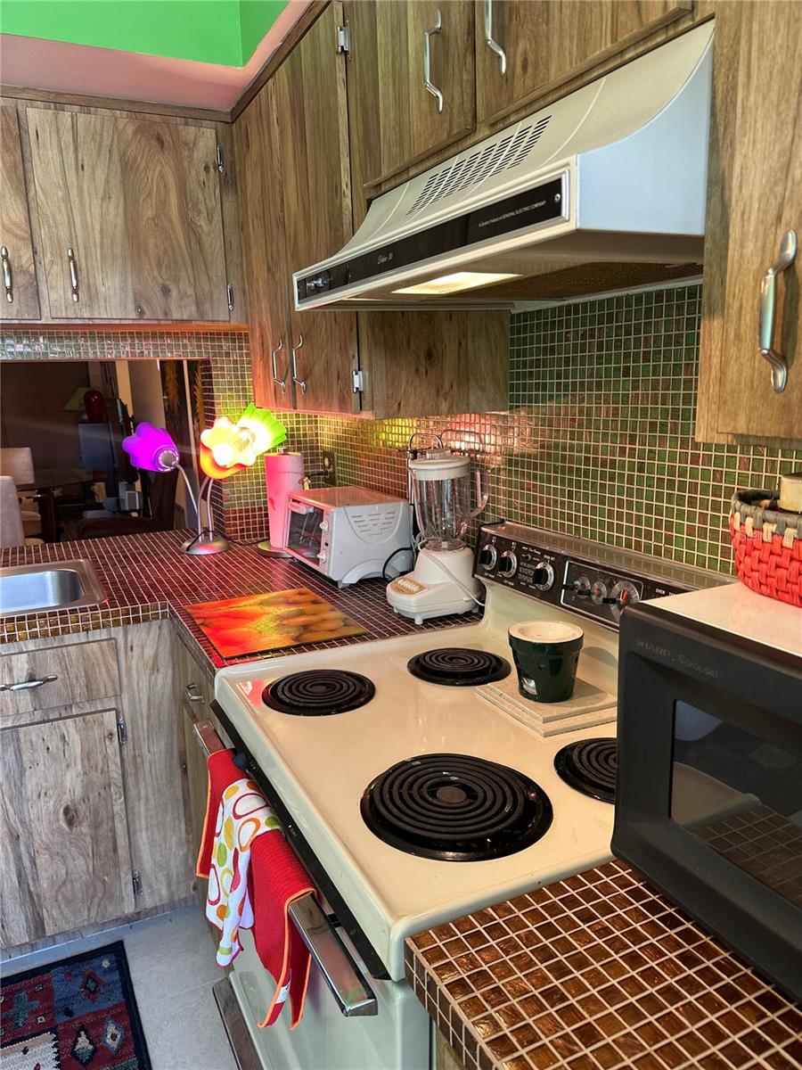 3279 WESTRIDGE BLVD #204