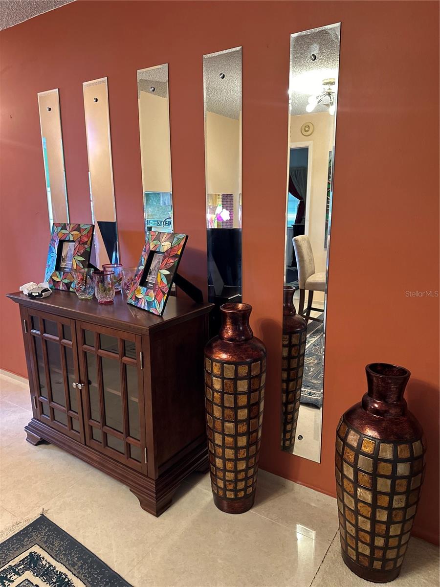 3279 WESTRIDGE BLVD #204