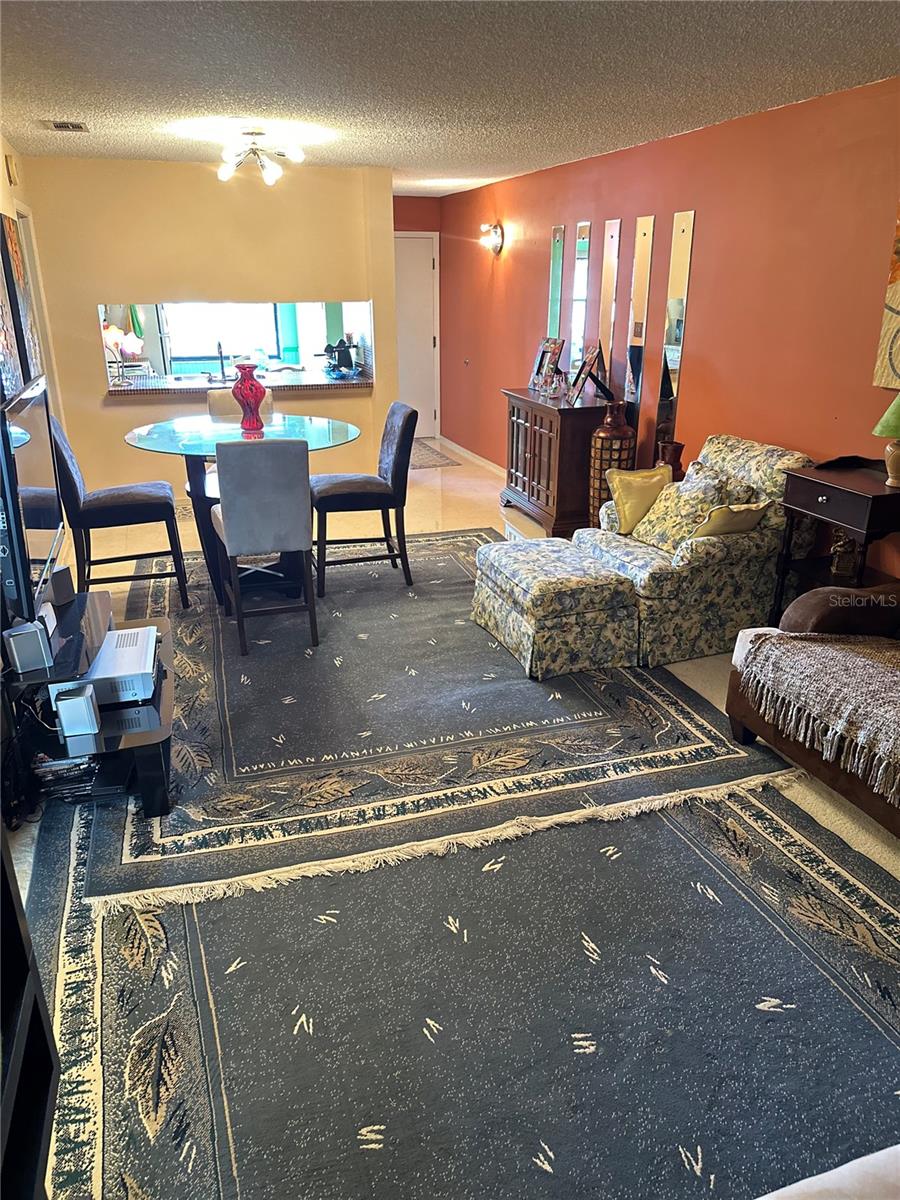 3279 WESTRIDGE BLVD #204
