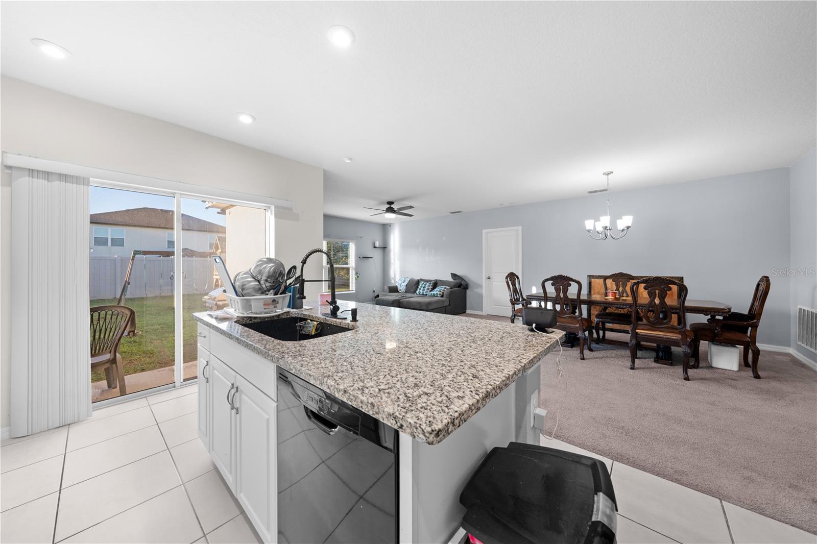 608 MEADOW BEND DR