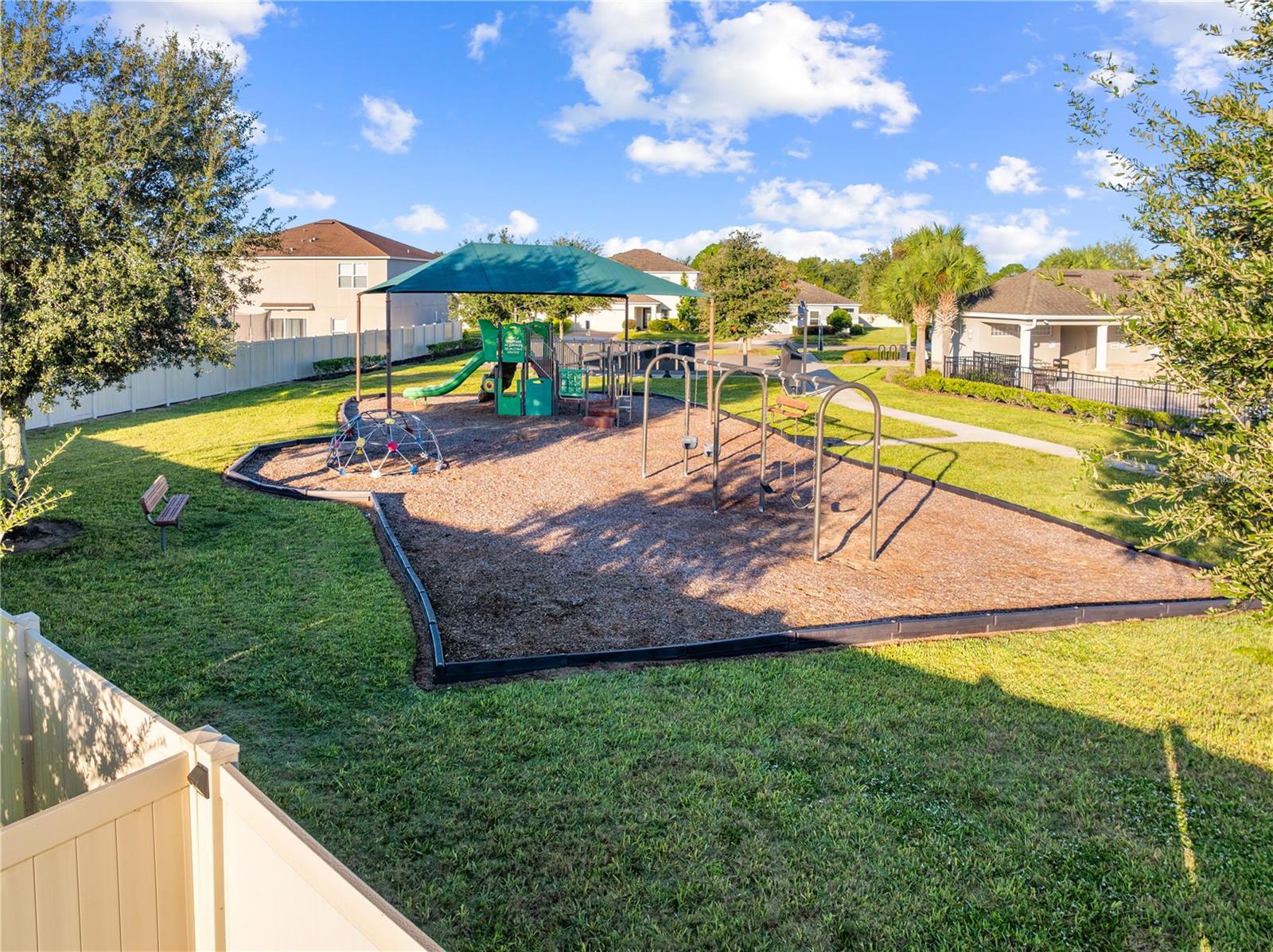 608 MEADOW BEND DR