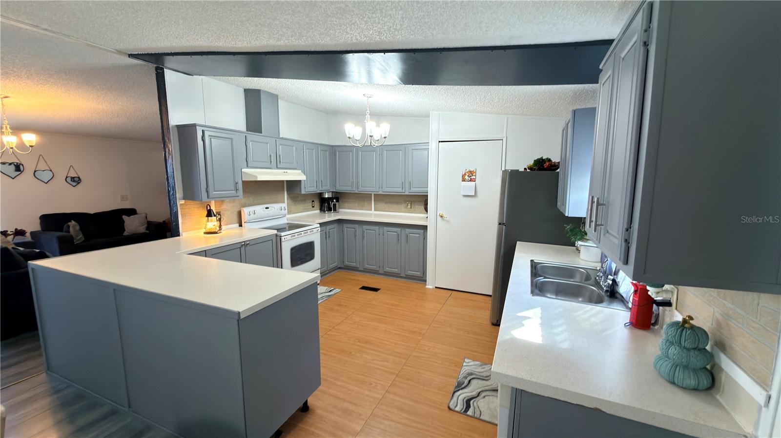 15840 FLORIDA 50 #93