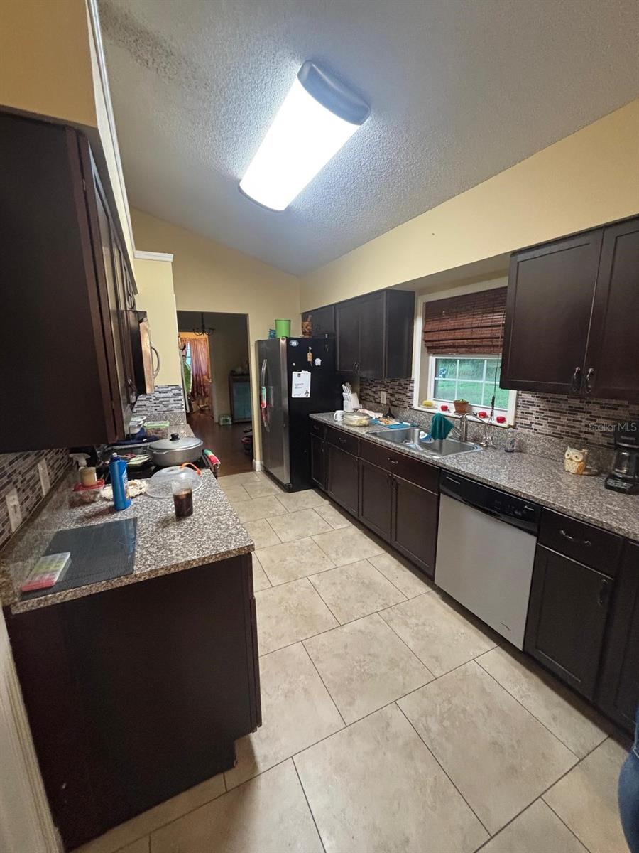41 WATER TRACK DR