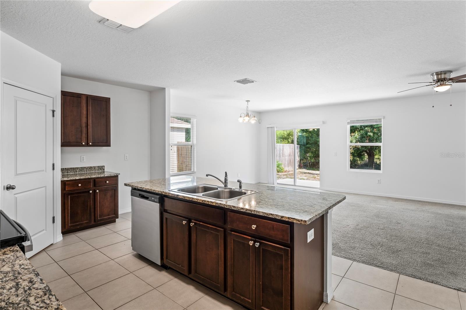 9634 HIGHLAND RIDGE DR