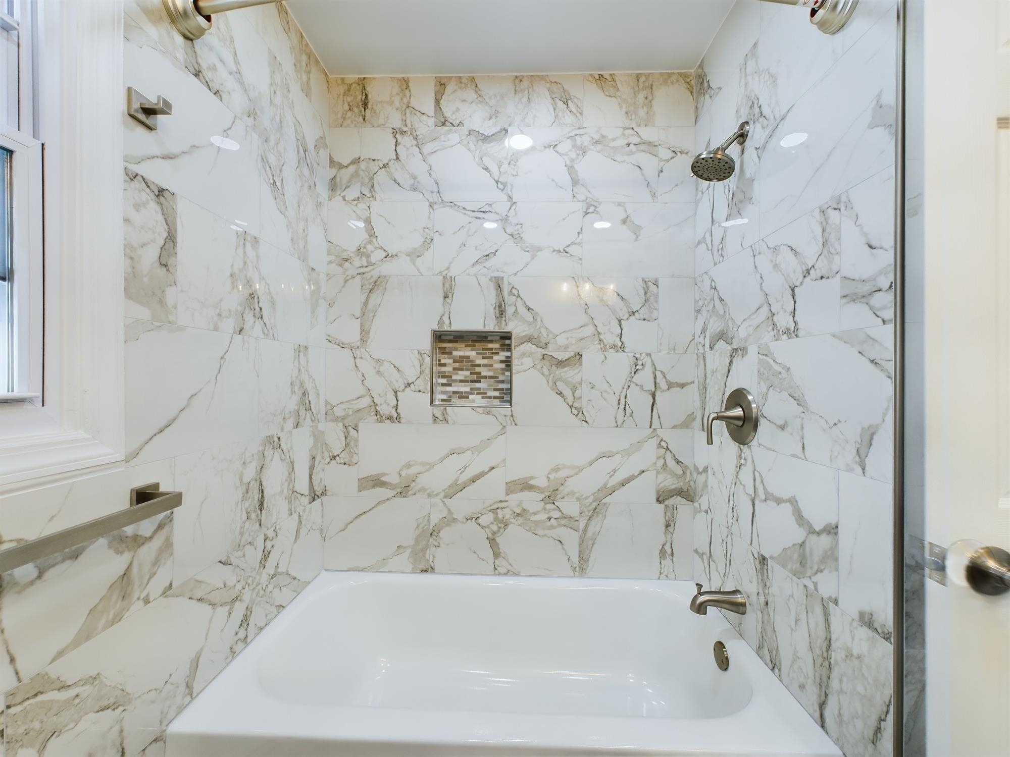 10 EAST VIEW CT Unit: 2