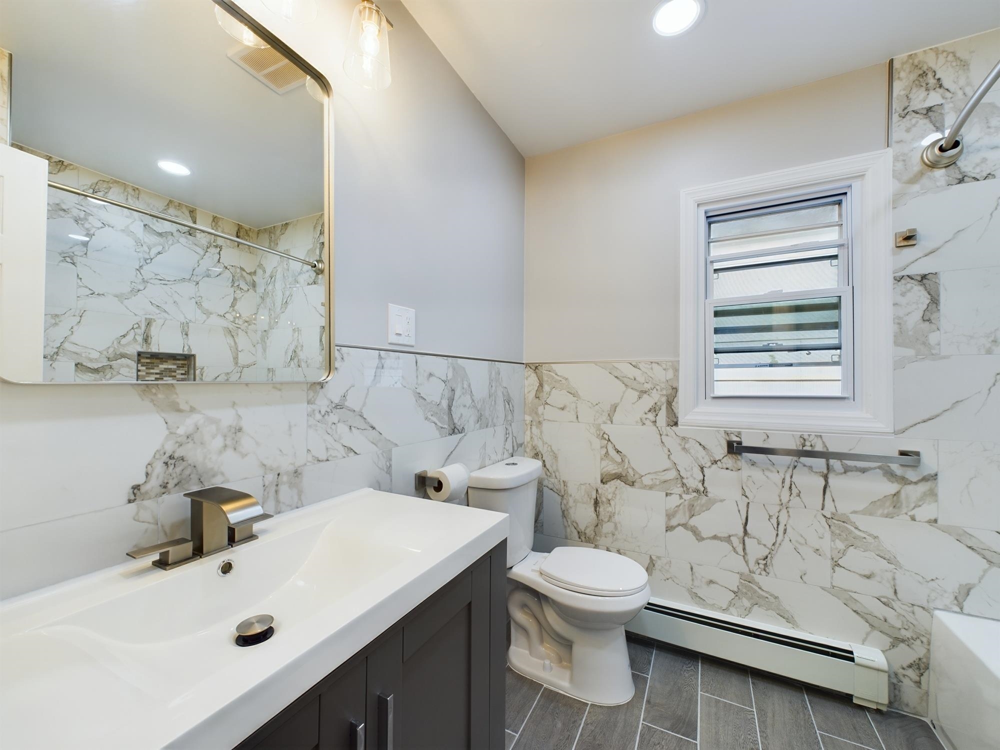 10 EAST VIEW CT Unit: 2