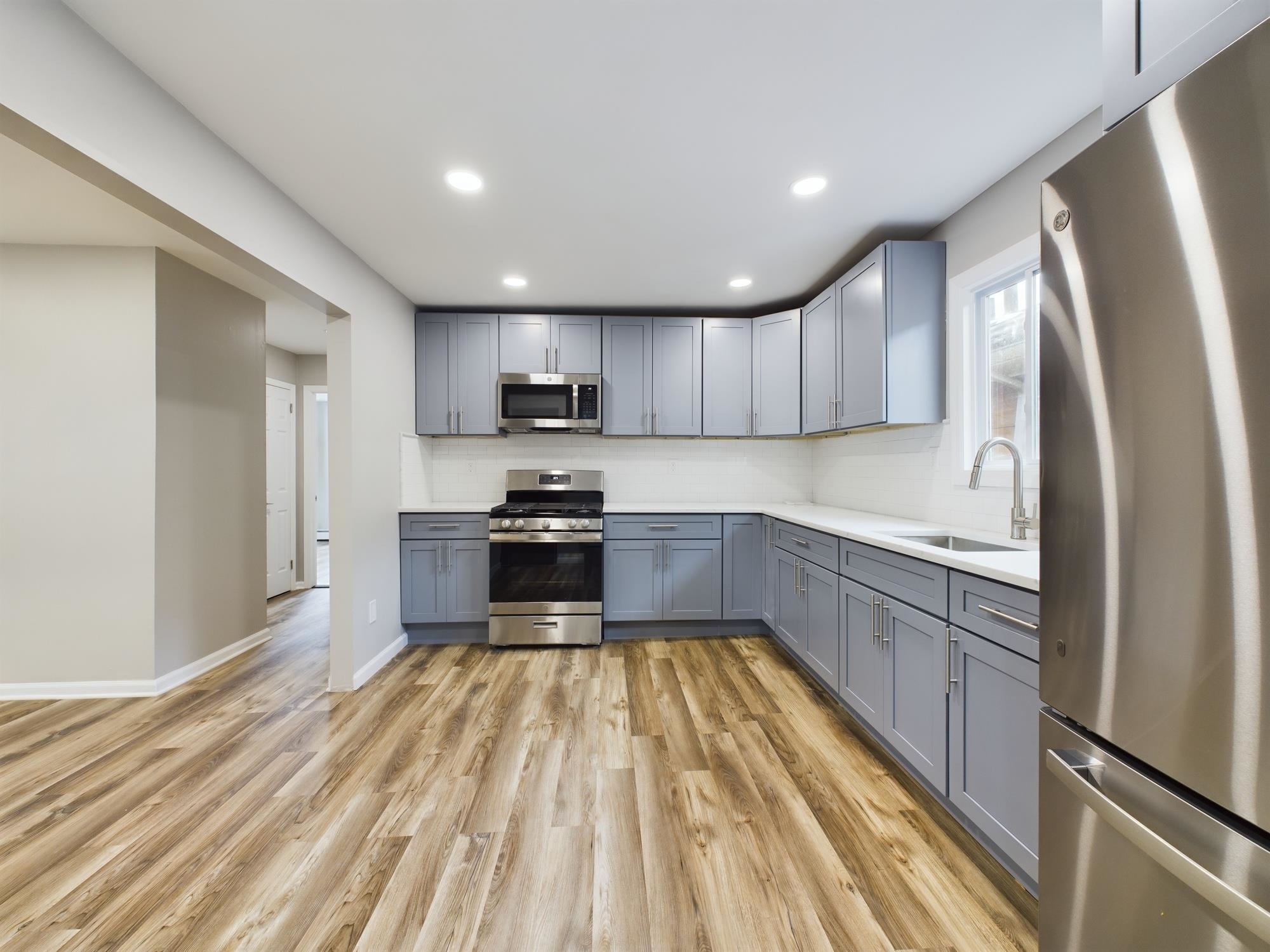 10 EAST VIEW CT Unit: 2
