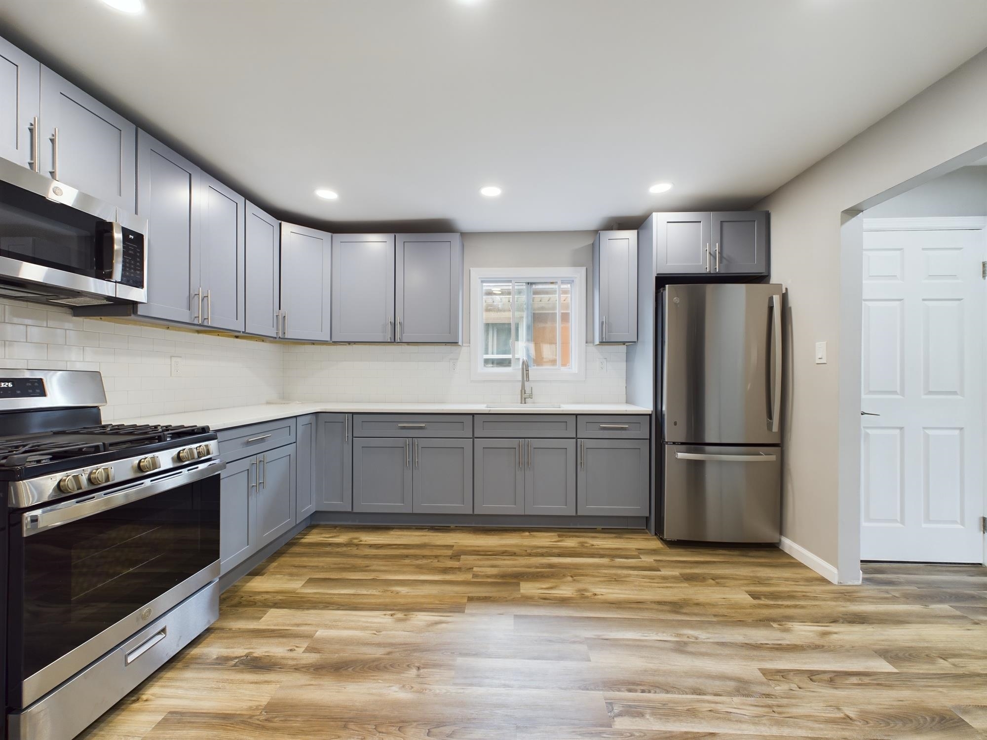 10 EAST VIEW CT Unit: 2