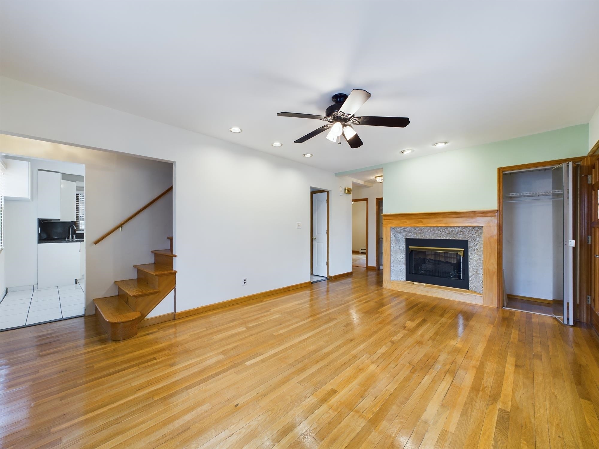 321 DURHAM AVE