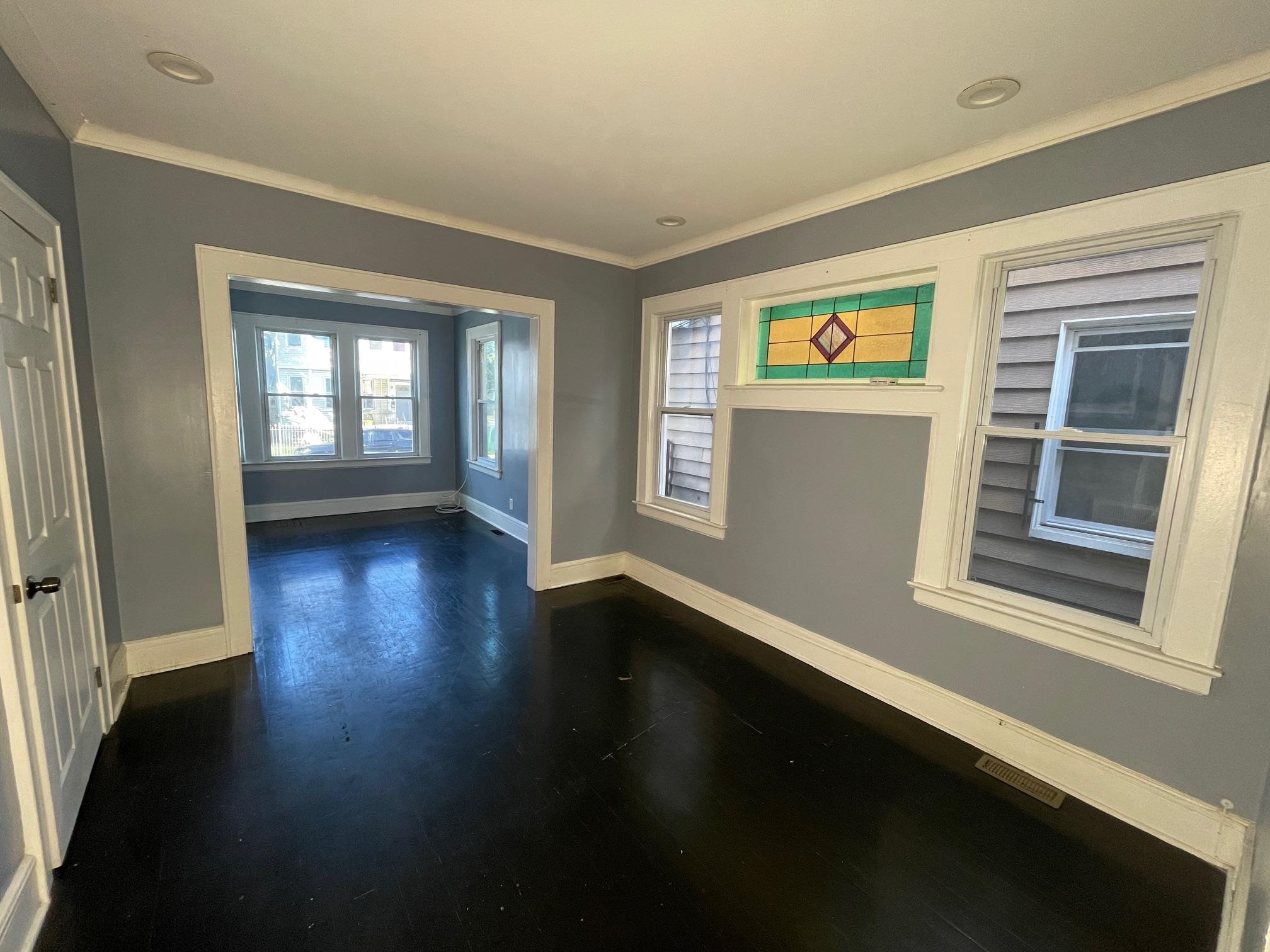 46 OAK AVE