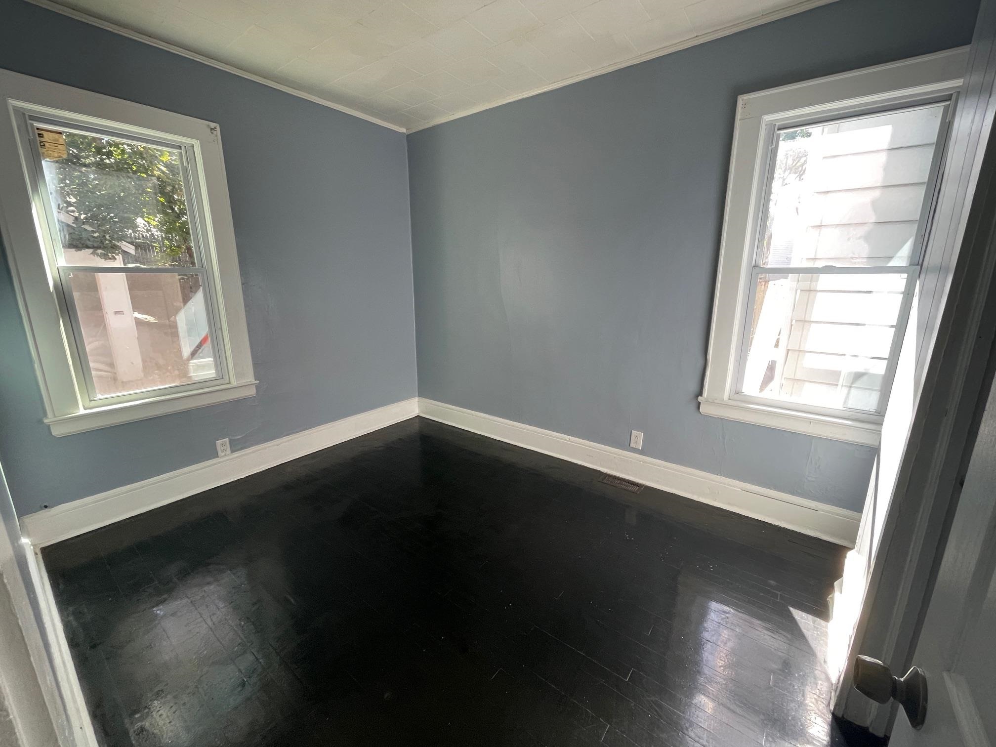 46 OAK AVE