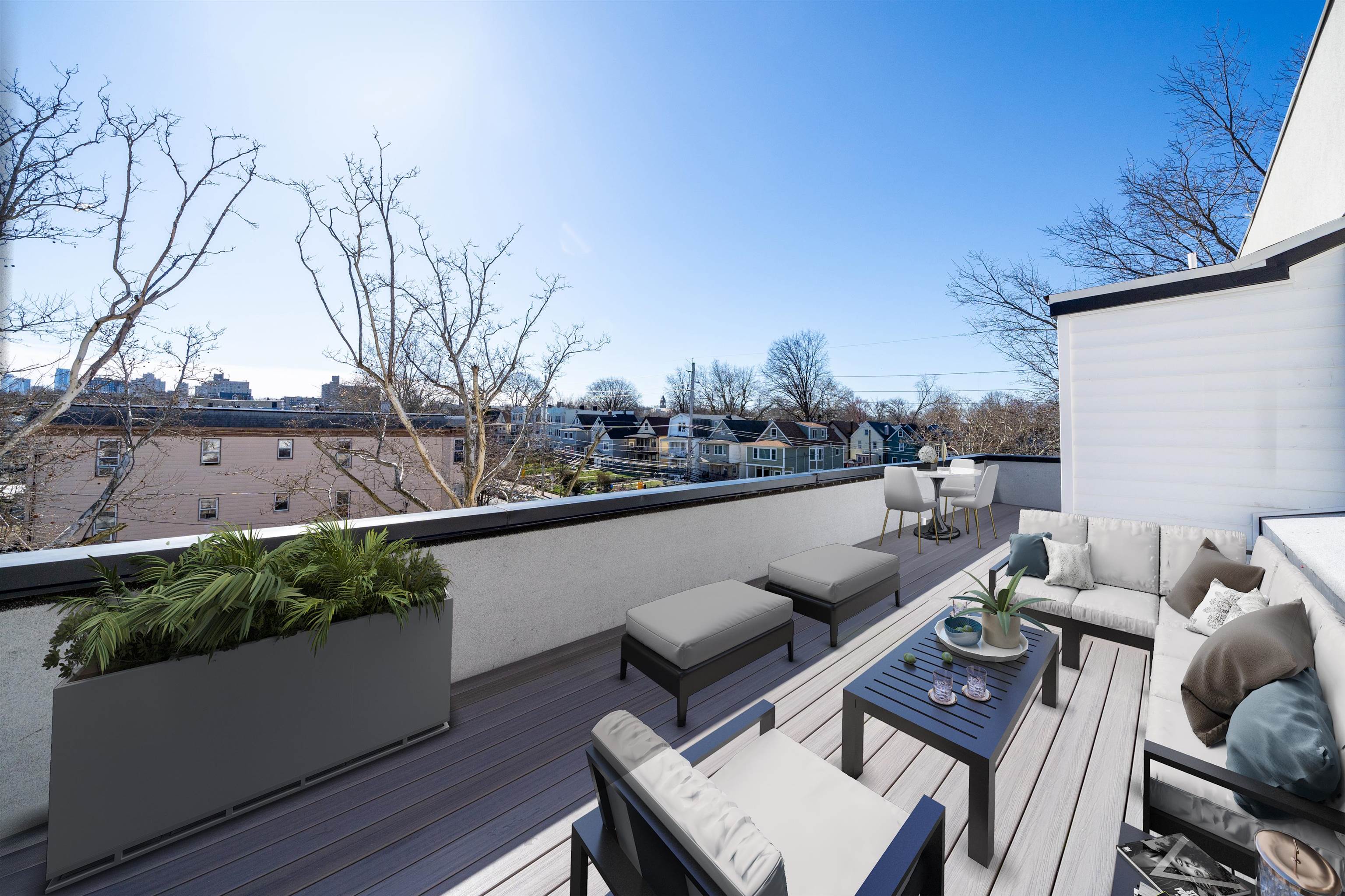 270 DUNCAN AVE Unit: 2