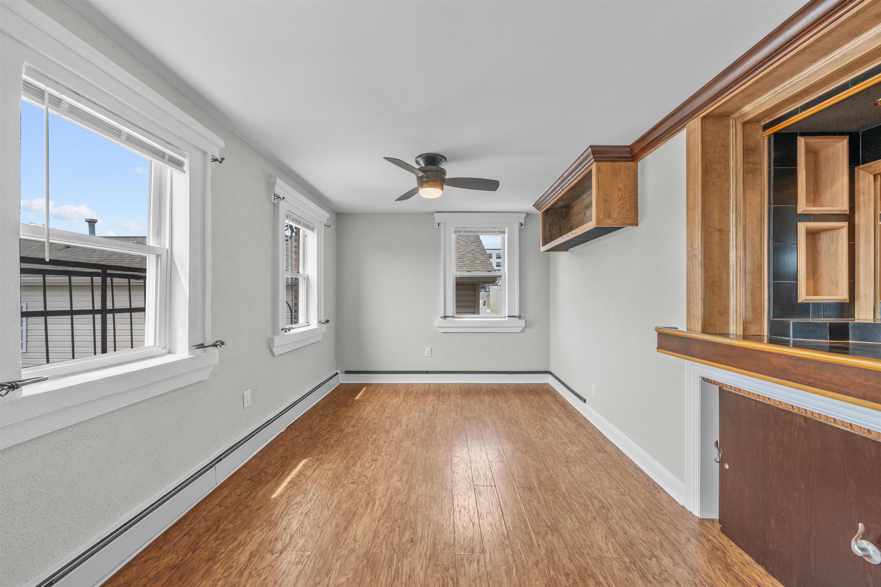 77 EAST 22ND ST Unit: 3
