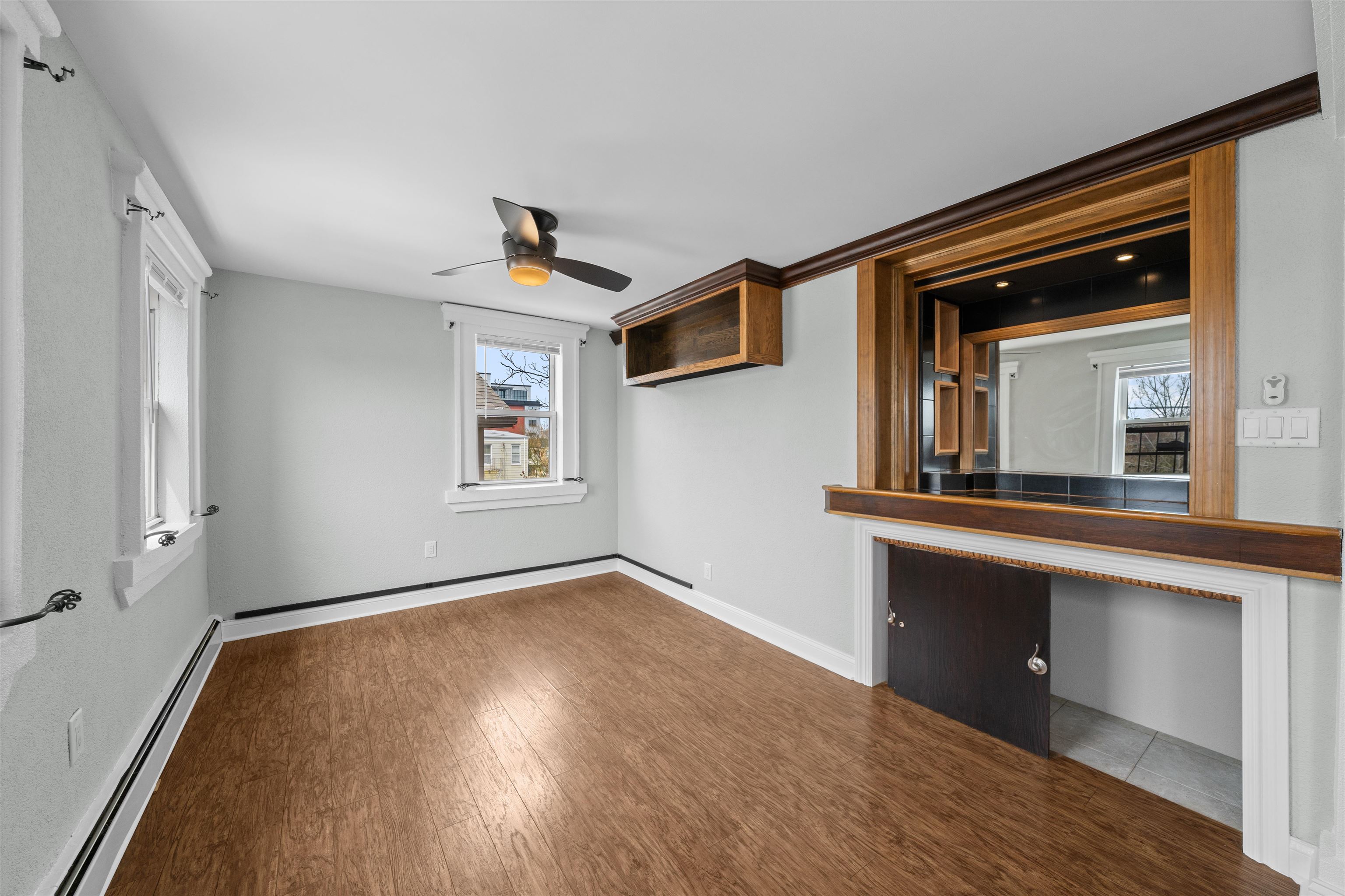 77 EAST 22ND ST Unit: 3