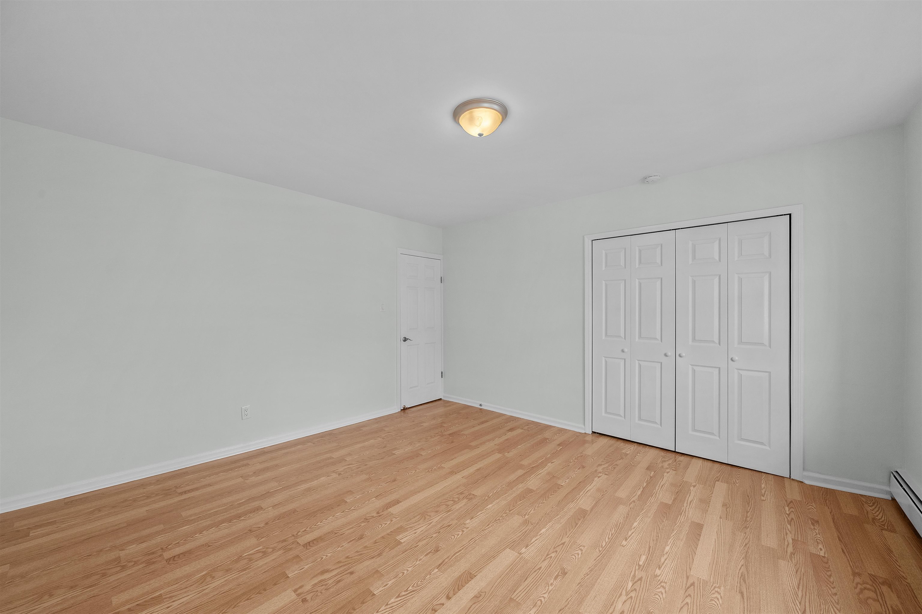 77 EAST 22ND ST Unit: 3