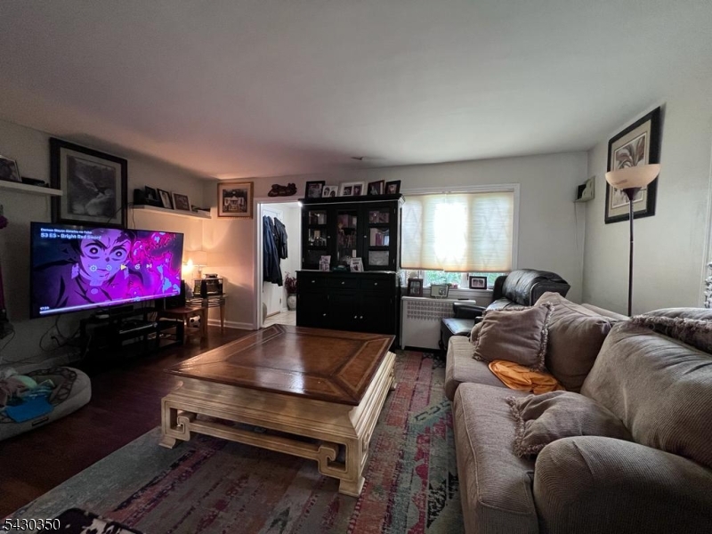 301 W Elm St