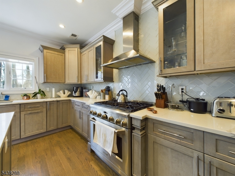 301 Garrett Rd