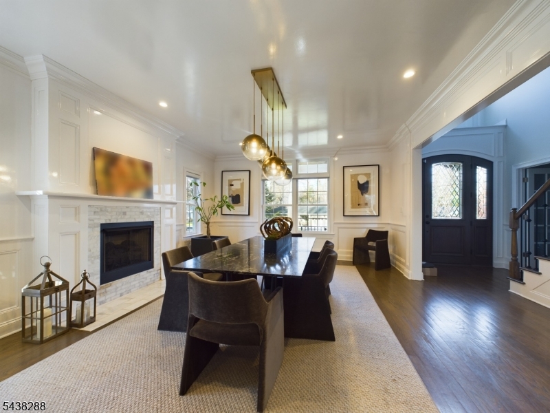 301 Garrett Rd