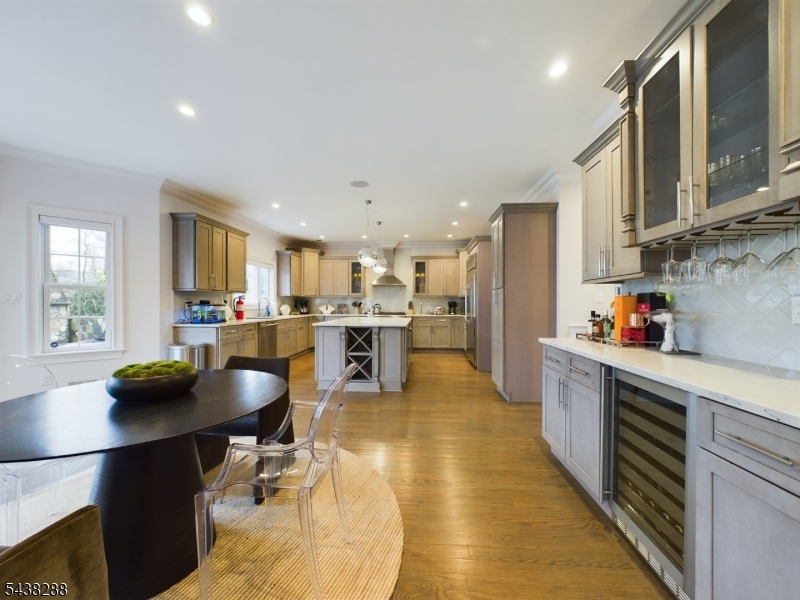 301 Garrett Rd
