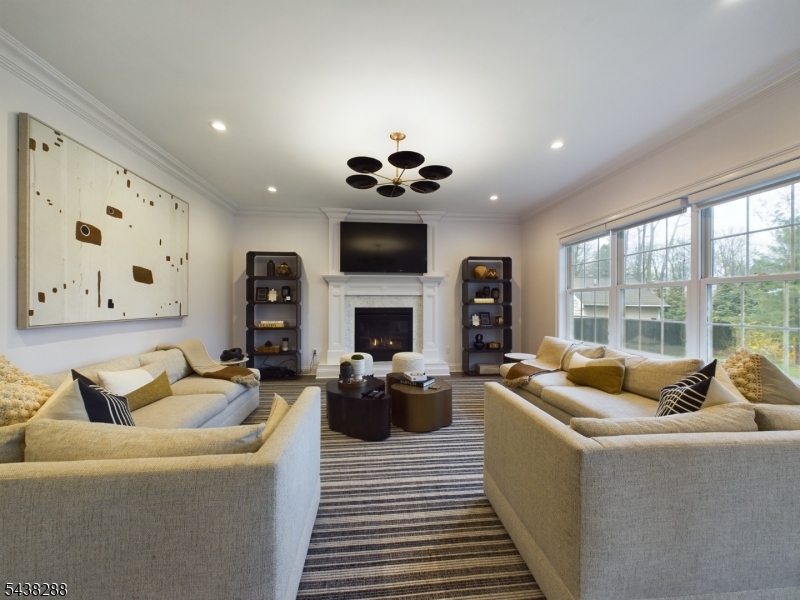 301 Garrett Rd