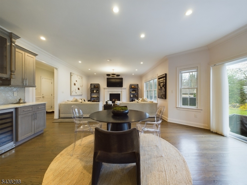 301 Garrett Rd