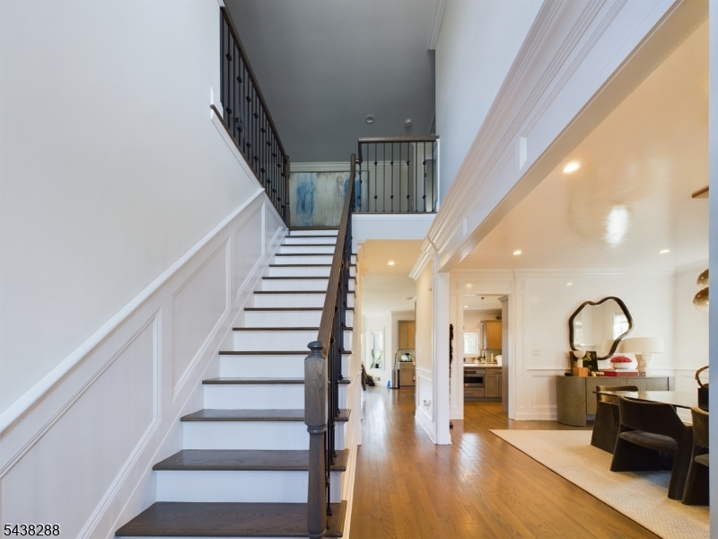 301 Garrett Rd