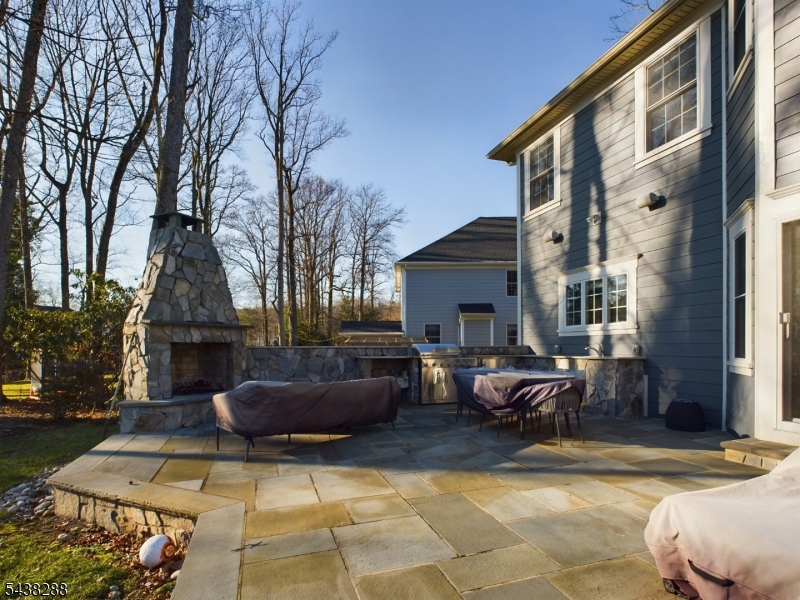 301 Garrett Rd
